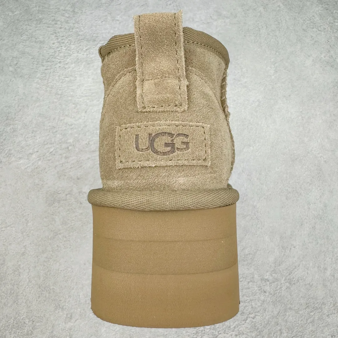 Pick up locally💰520 UGG 5092 Zhou Dongyu Mini thick-soled autumn and winter sheep fur integrated snow boots. All shoes are made from the same factory as ZP. Longfeng A-grade Australian imported sheep fur integrated women's boots. Brand OEM production line. Fully follow the ZP process. OEM original pattern maker. Adhering to the principle of no original shoes and no development selection. Pay attention to every detail. The most authentic version on the market. TREADLITE "Light Wing" technology outsole. Lightweight/durable/flexible/pile size: 35 36 37 38 39 40 Coding: by2936090